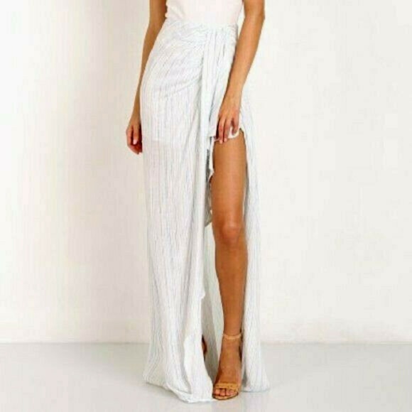 The Jetset Diaries Dresses & Skirts - The Jetset Diaries White Maxi Skirt